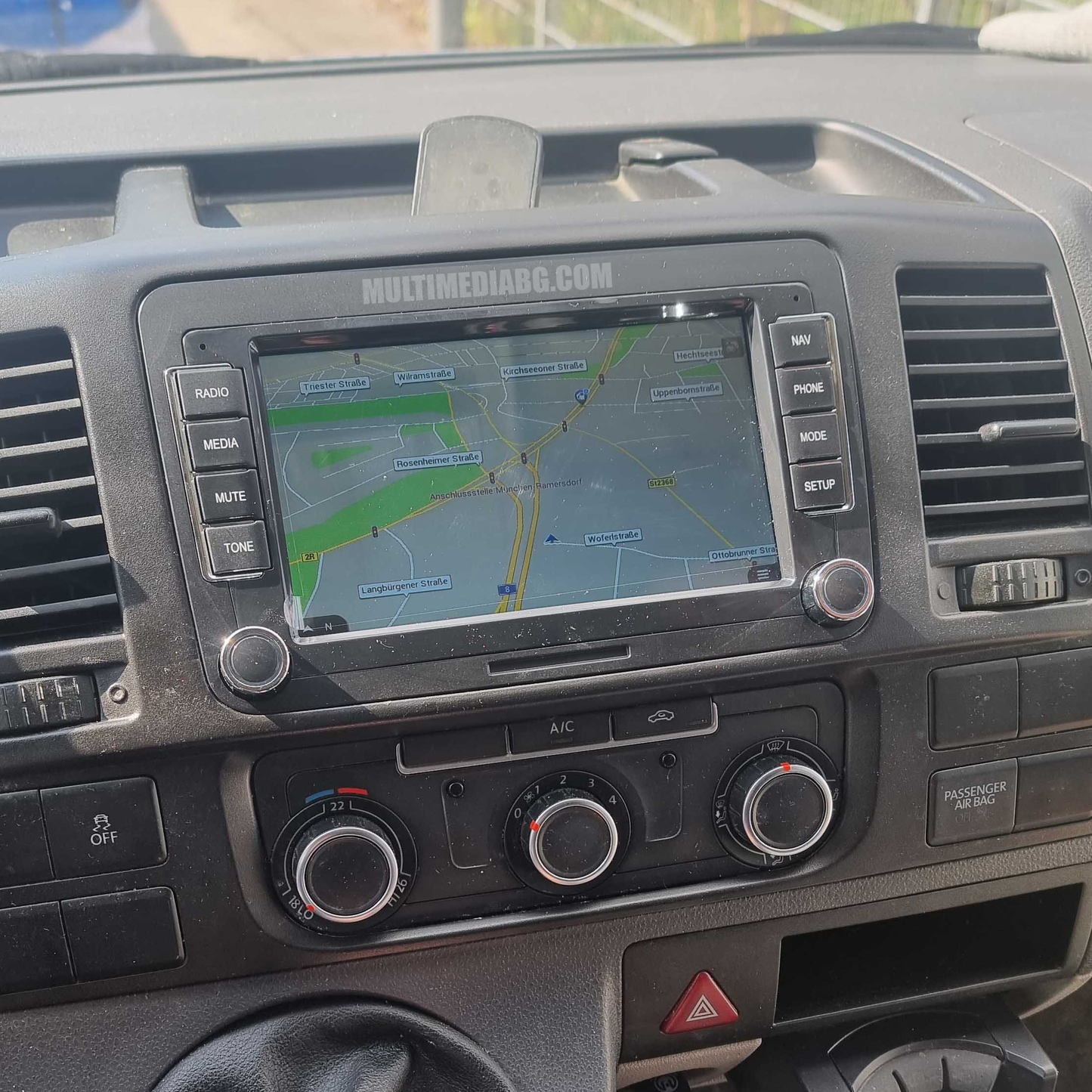 Volkswagen Multivan 2010-2013 7"
