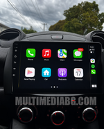 Централното табло на Mazda 2 2007-2014 с инсталирана Android навигация