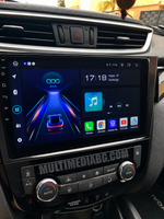Android навигация, монтирана в таблото на Nissan Rogue 2013-2017, изглед към централната конзола