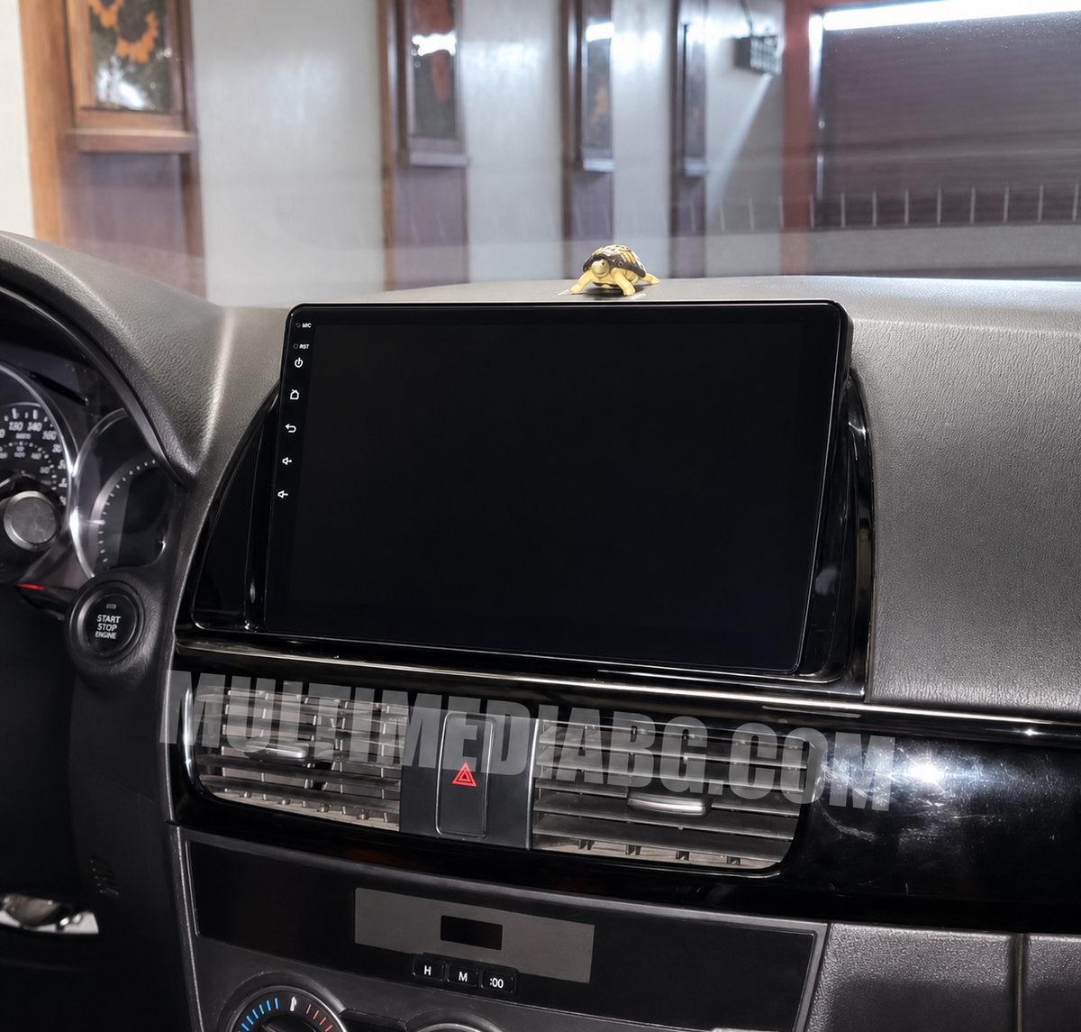Изглед към монтираната Android мултимедия в Mazda CX-5 (2012-2015)