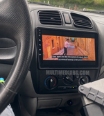 Инсталирана Android мултимедия в Mazda 323, изглед към централната конзола.