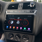 Android навигация, монтирана в таблото на Volkswagen Polo 5 2008 - 2020, изглед към централната конзола