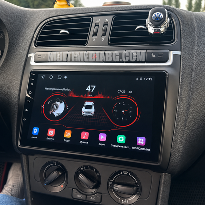 Android навигация, монтирана в таблото на Volkswagen Polo 5 2008 - 2020, изглед към централната конзола