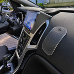 Централното табло на Opel Astra J 2009 - 2017 с инсталирана Android навигация