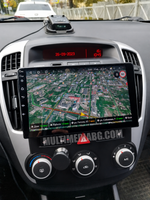 Централното табло на Kia Ceed 2006 - 2012 с инсталирана Android навигация