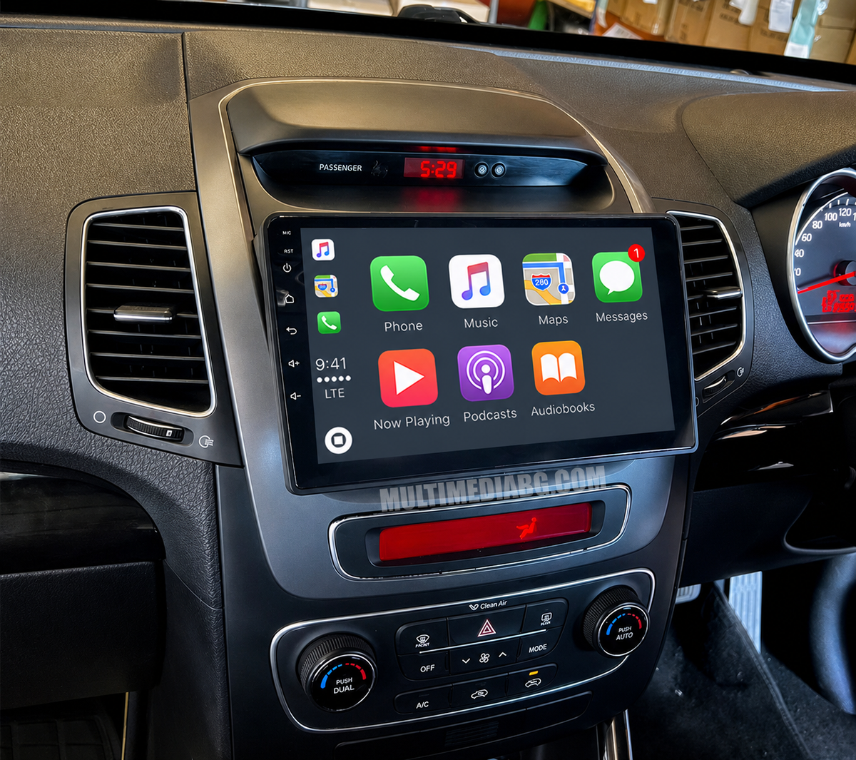 Инсталирана Android мултимедия в Kia Sorento 2013–2014 с отворен интерфейс CarPlay