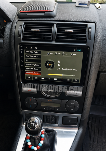 Инсталирана Android мултимедия в Ford Mondeo 3 2004 - 2007, изглед към таблото и екрана