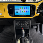 Android мултимедия в таблото на Volkswagen Beetle 2011–2019, широк интериорен изглед