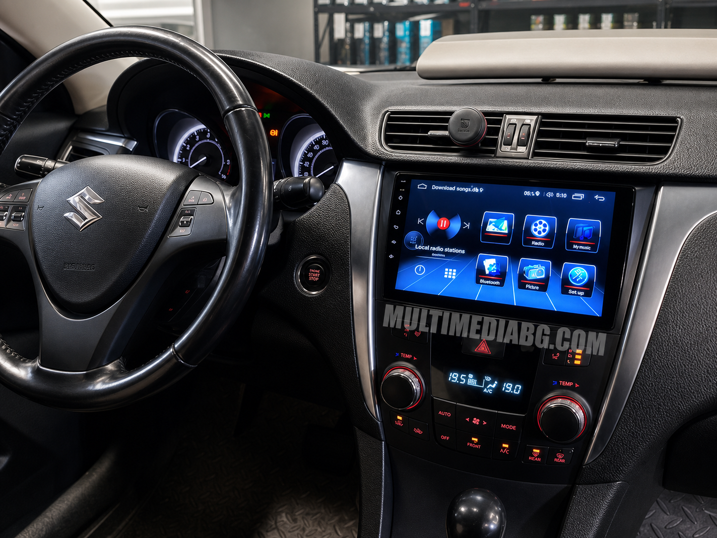 Инсталирана Android мултимедия в Suzuki Kizashi 2009–2015, изглед към централната конзола
