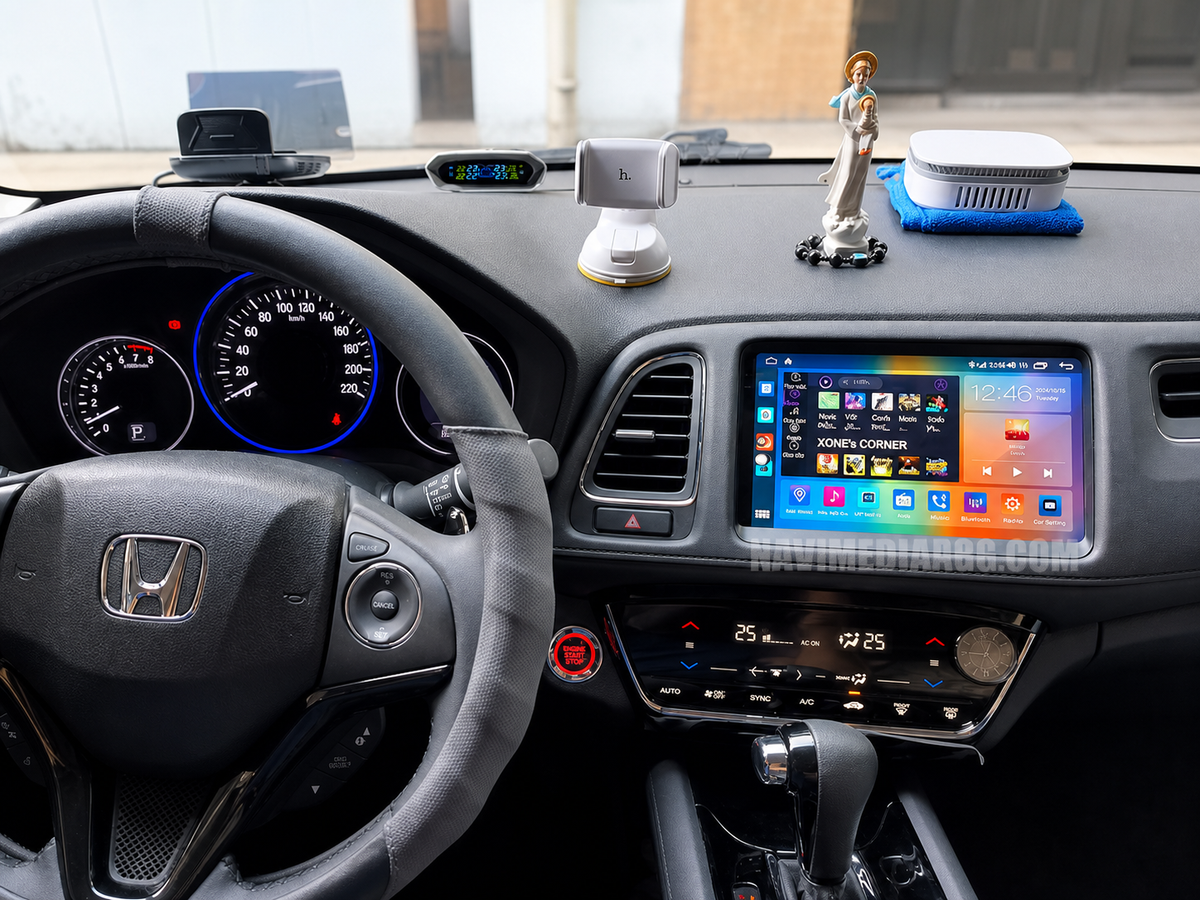 Android навигация в Honda HR–V 2013–2022, показана от мястото на водача.