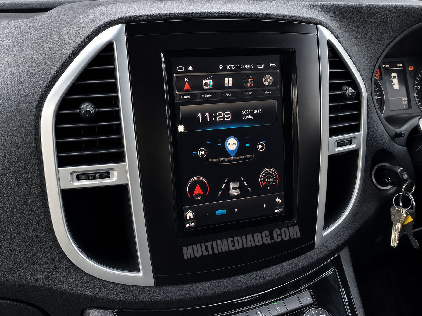 Инсталирана Android мултимедия в Mercedes Vito 3 W447 2014-2020 9.7", изглед към таблото и екрана
