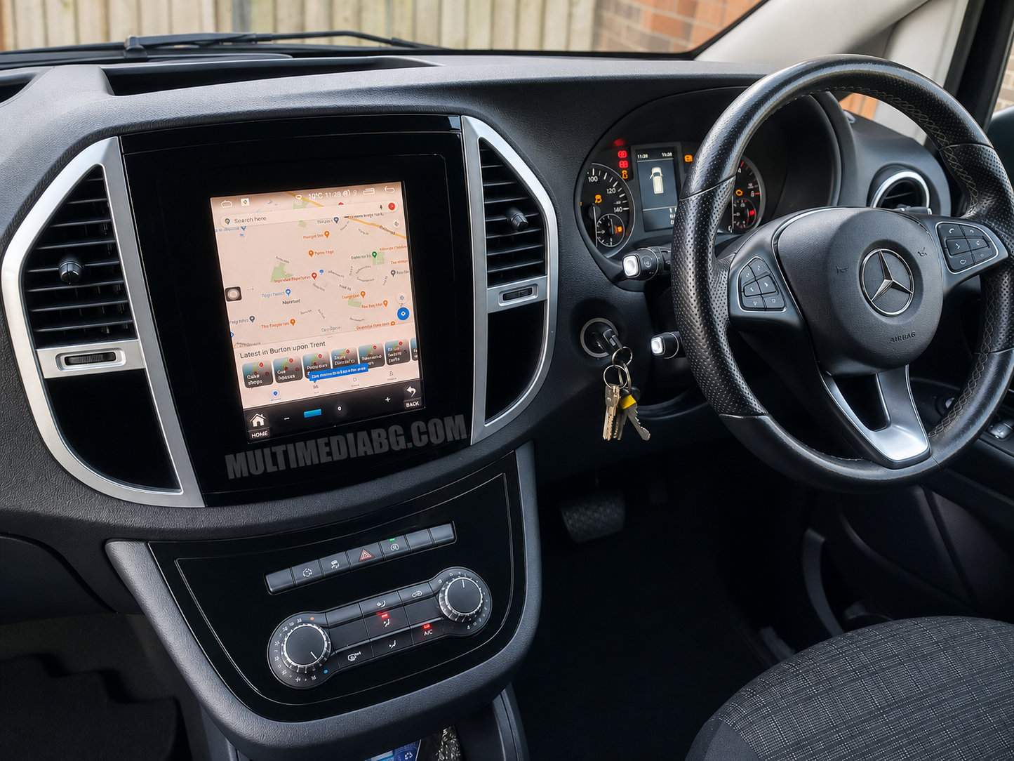 Android навигация, монтирана в таблото на Mercedes Vito 3 W447 2014-2020 9.7", изглед към централната конзола