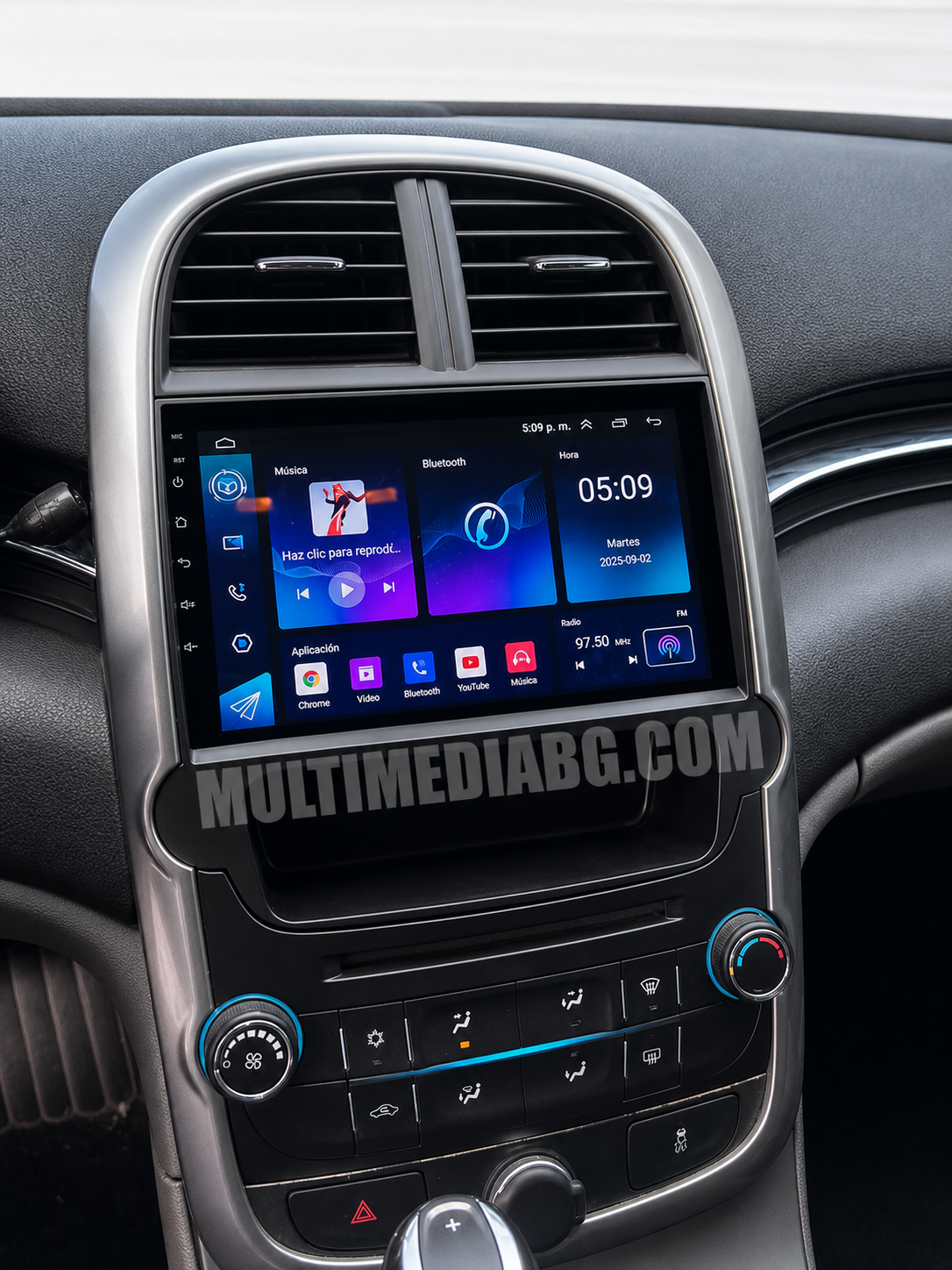 Инсталирана Android мултимедия в Chevrolet Malibu 2012-2015, изглед към таблото и екрана