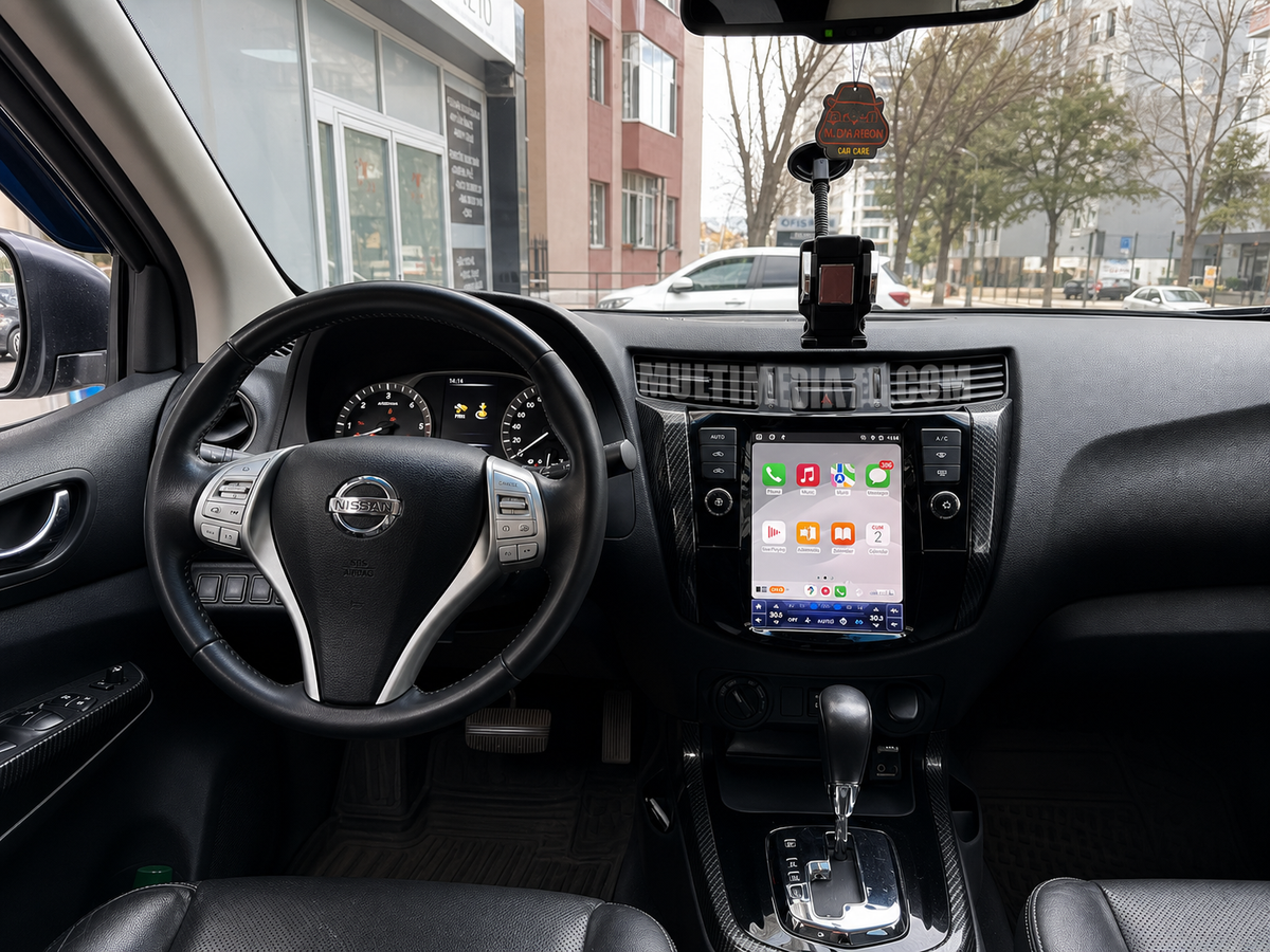 Монтирана Android мултимедия с CarPlay в Nissan Navara NP300 2015–2024