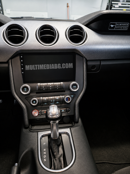 Изглед към монтираната Android мултимедия в Ford Mustang 2015 - 2021