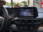 Централното табло на Hyundai i10 2019-2023 с инсталирана Android навигация