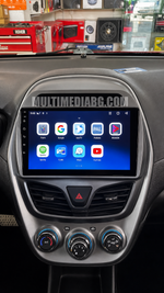 Android навигация в Chevrolet Spark 2015–2018, показана от мястото на водача.
