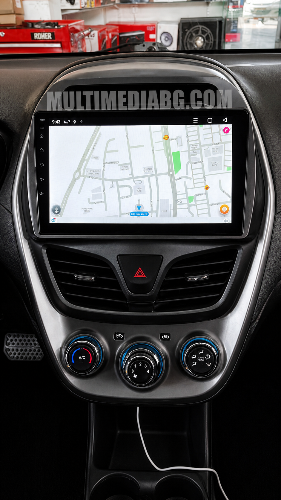 Интегрирана Android система в таблото на Chevrolet Spark 2015–2018, страничен изглед.