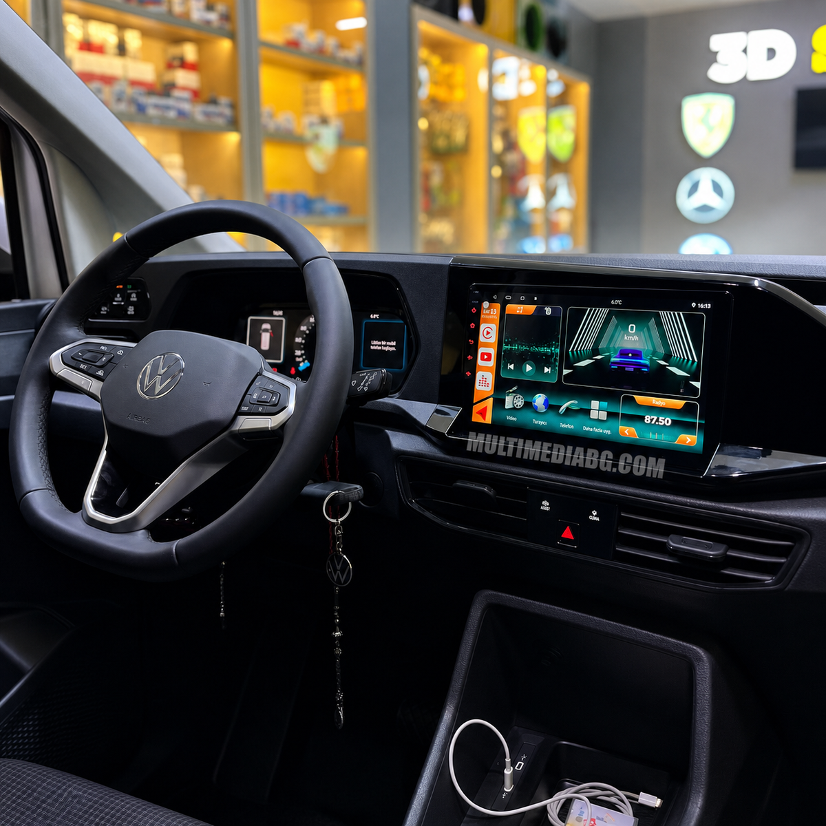 Инсталирана Android мултимедия в Volkswagen Caddy 2020 - 2024, изглед към таблото и екрана