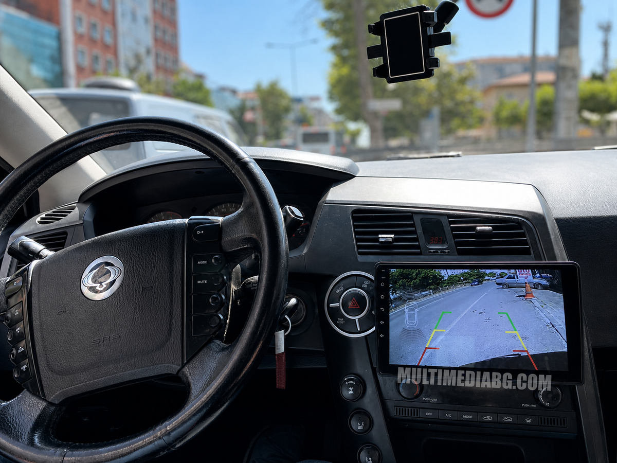 Централното табло на Ssangyong Kyron 2005 -2010 с инсталирана Android навигация