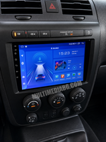 Android навигация, монтирана в таблото на Hummer H3 2005 - 2010, изглед към централната конзола