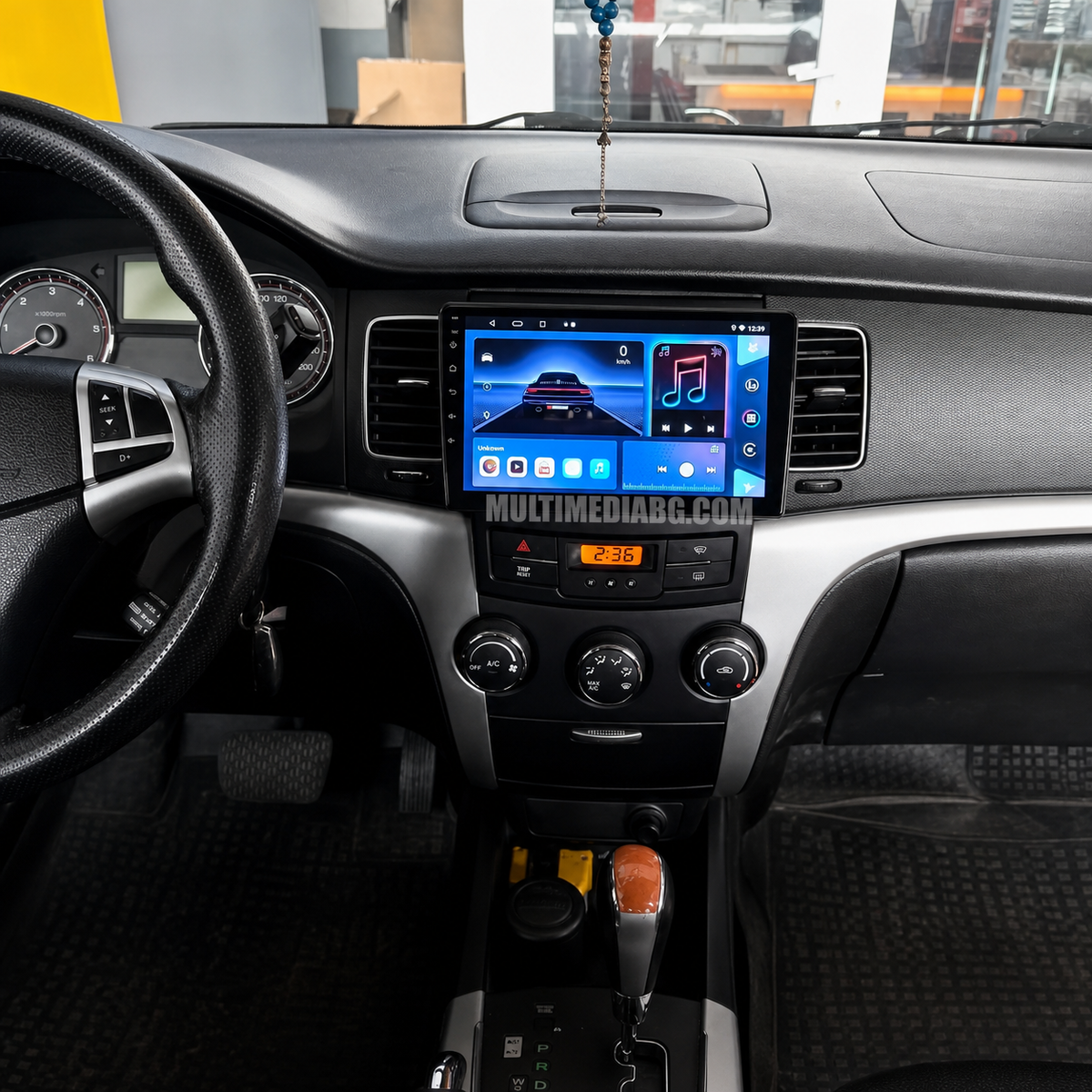 Android навигация в SsangYong Korando 2011–2013, показана от мястото на водача.