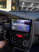 Интегрирана Android система в таблото на FIAT Palio 1996–2004, страничен изглед.