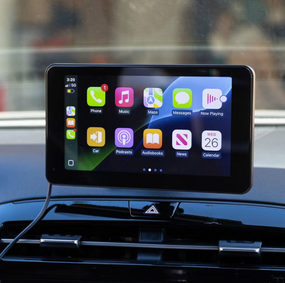 7-инчов смарт екран Wireless CarPlay и Android Auto