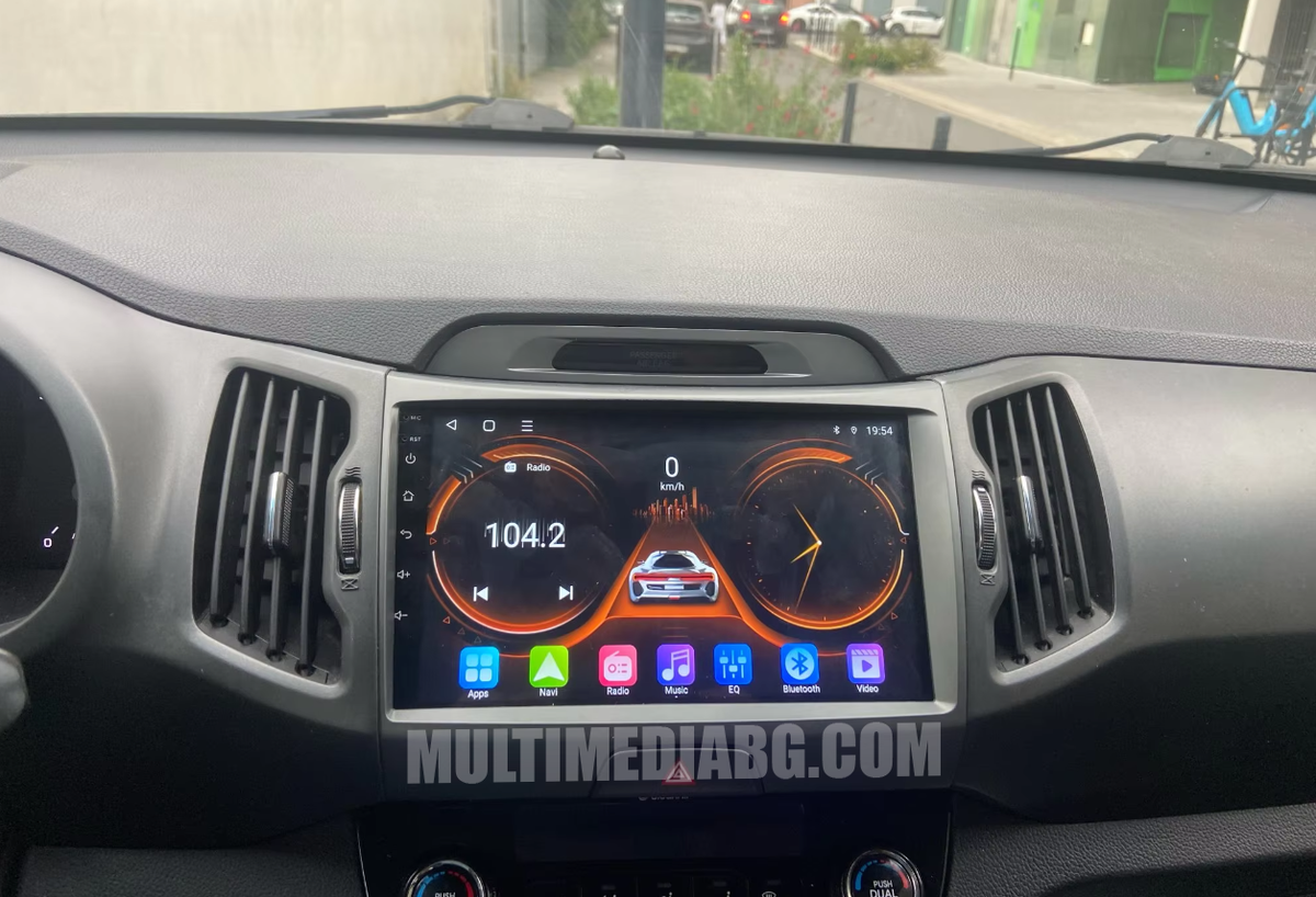 Монтирана Android мултимедия за KIA Sportage 3 – реален изглед в автомобила – изглед 2