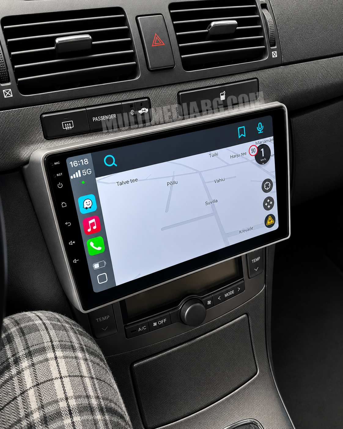 toyota-avensis-t25-navigation-dashboard-install.jpg