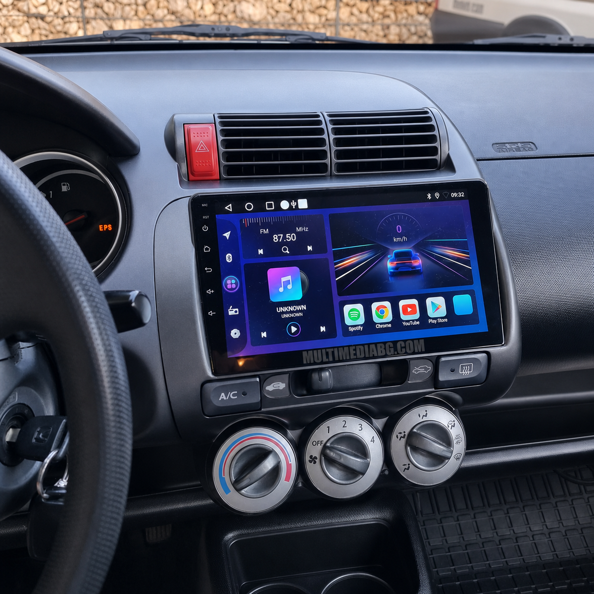 Монтирана Android мултимедия за Honda Jazz – реален изглед в автомобила – изглед 2