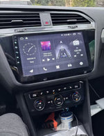 Реален примерен монтаж на мултимедия с рамка за Volkswagen Touran